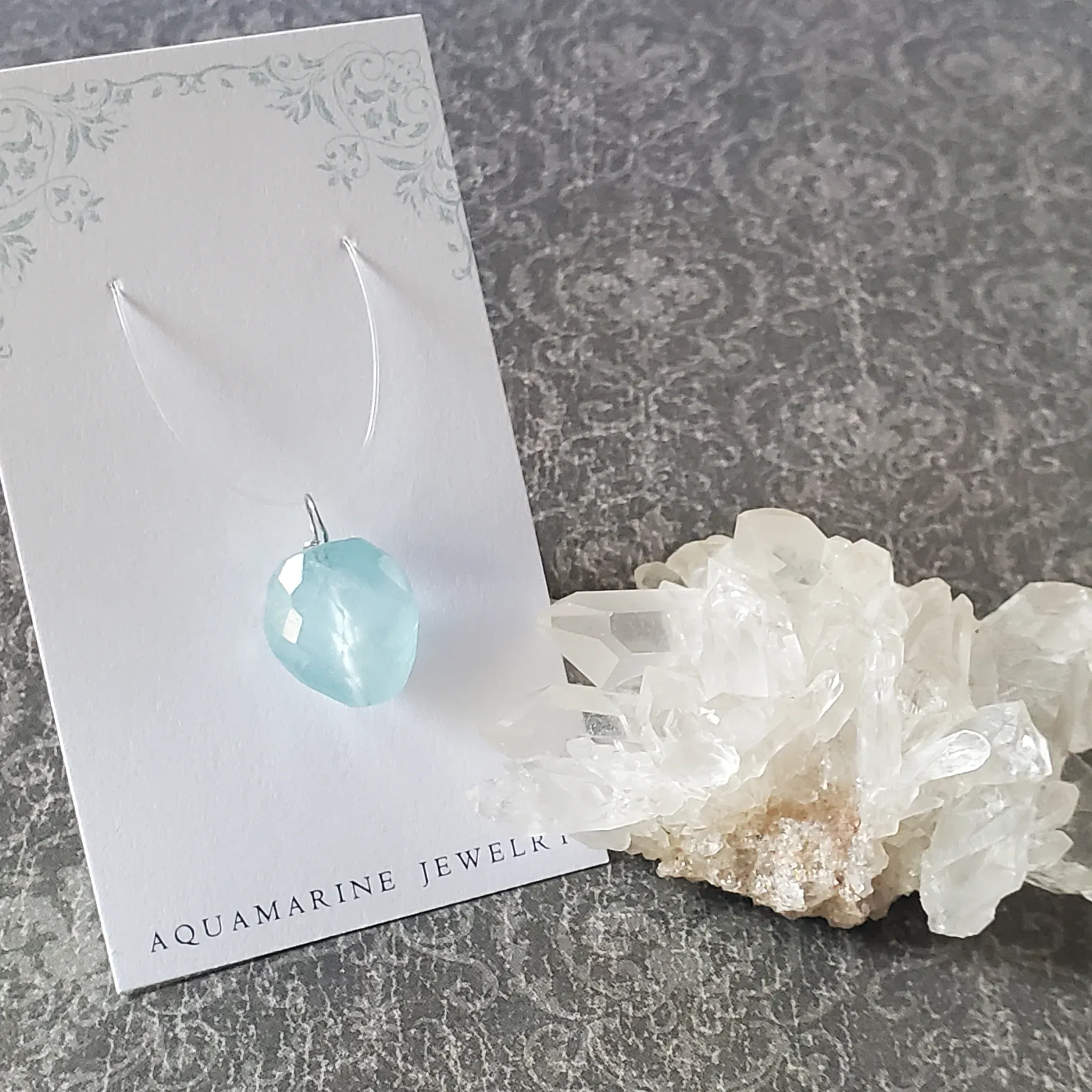 22mm x 15mm x 11mm Aquamarine Pendant (photo 10 of 10)