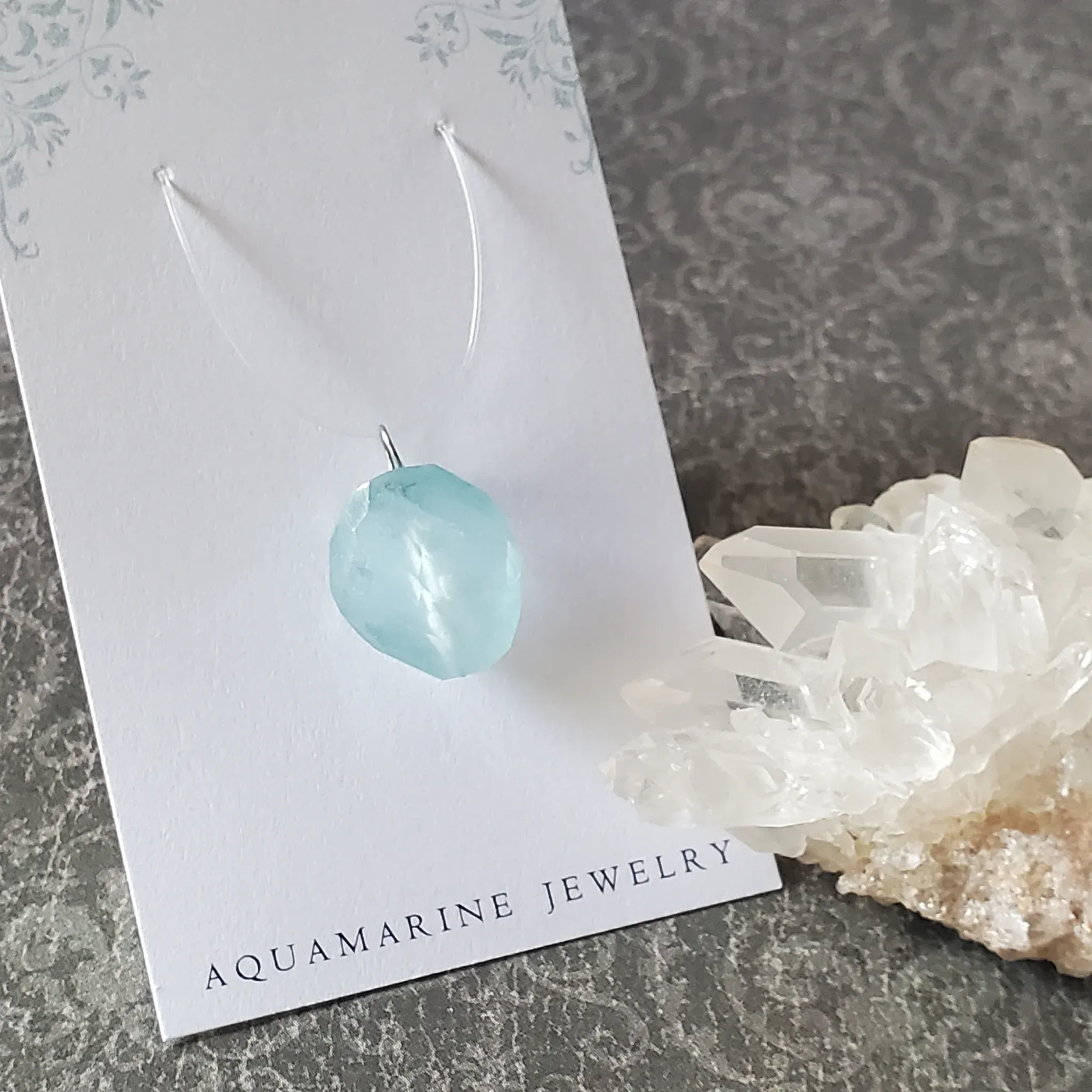 22mm x 15mm x 11mm Aquamarine Pendant (photo 3 of 10)