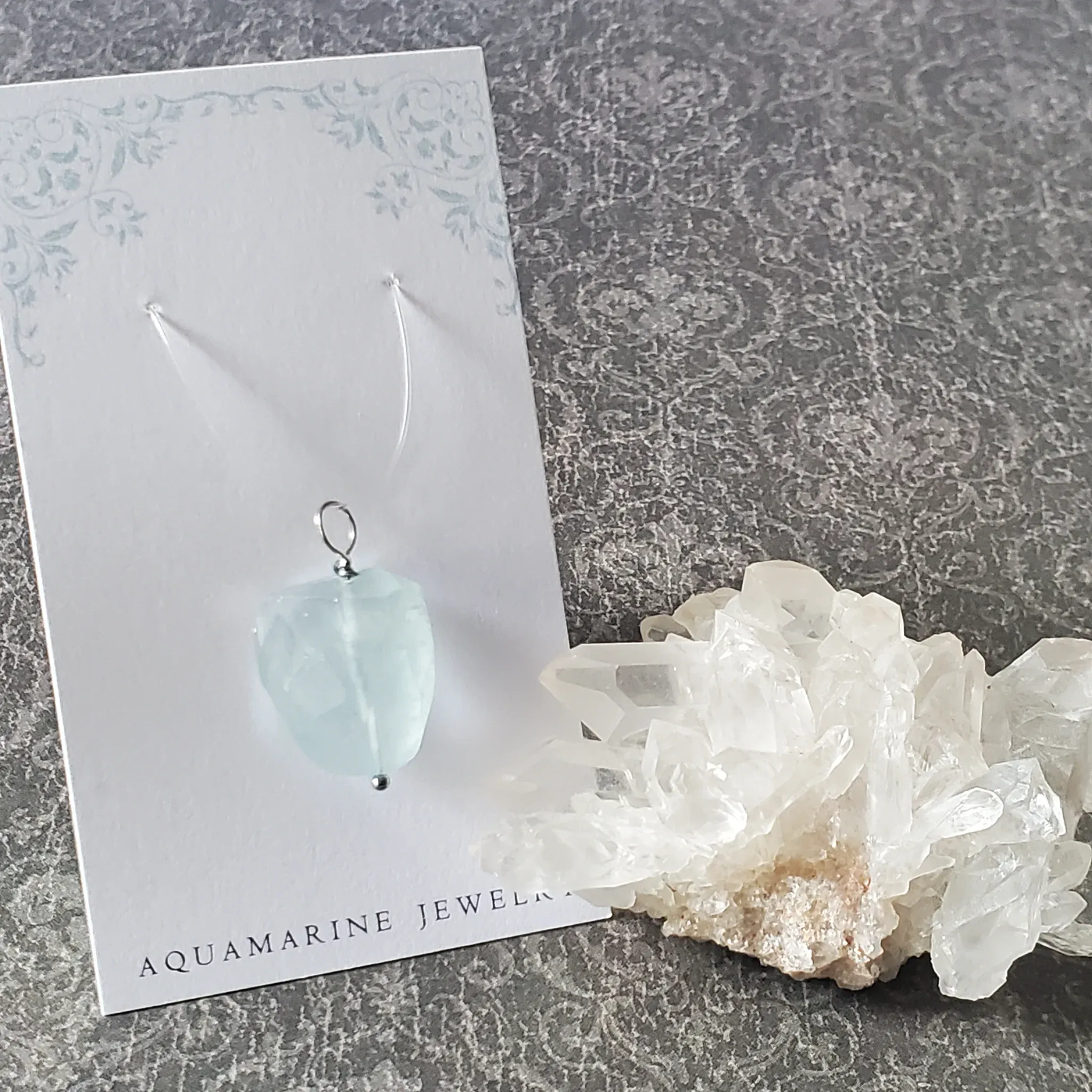 28mm x 17mm x 11mm Aquamarine Pendant (photo 9 of 9)